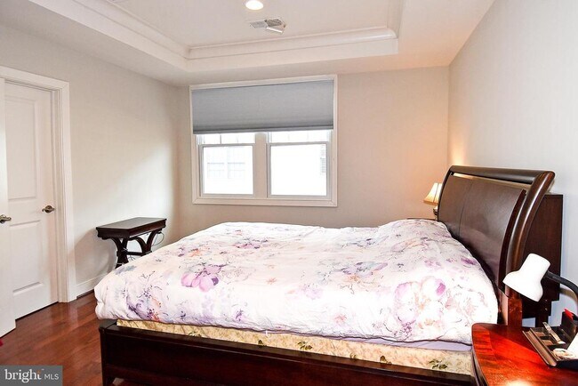 Building Photo - 4531 Westhall Dr