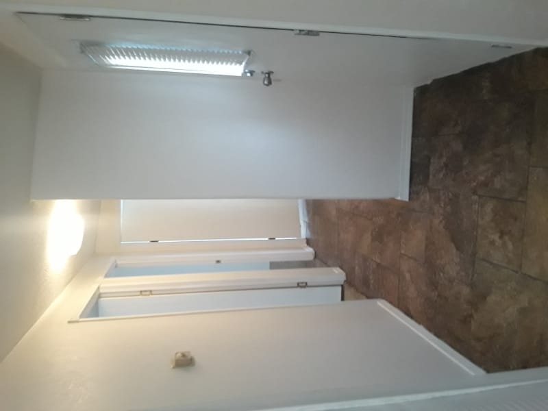 Building Photo - 503 Uhland Rd