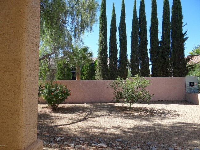 Building Photo - 12820 N Mountainside Dr