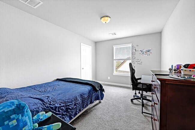Building Photo - 8418 Manta Ray Cir