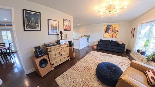 Building Photo - 1013 Timber Ln