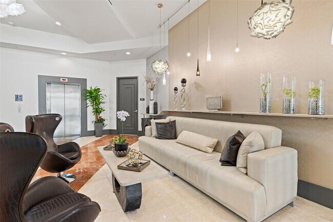 Building Photo - 1771 Ringling Blvd