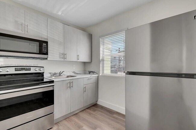 Primary Photo - 1710 NW 1st Ct