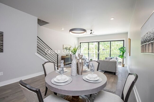 Building Photo - 118 E Mountain St