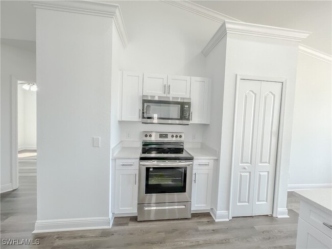 Building Photo - 3303 33rd St SW