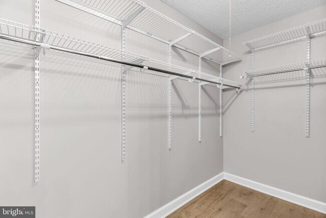 Building Photo - 3204 Lock Gate Ct