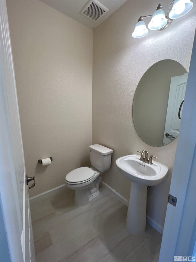 Building Photo - 1026 N Wind Dr