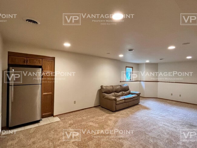 Building Photo - 2925 Baylite Dr