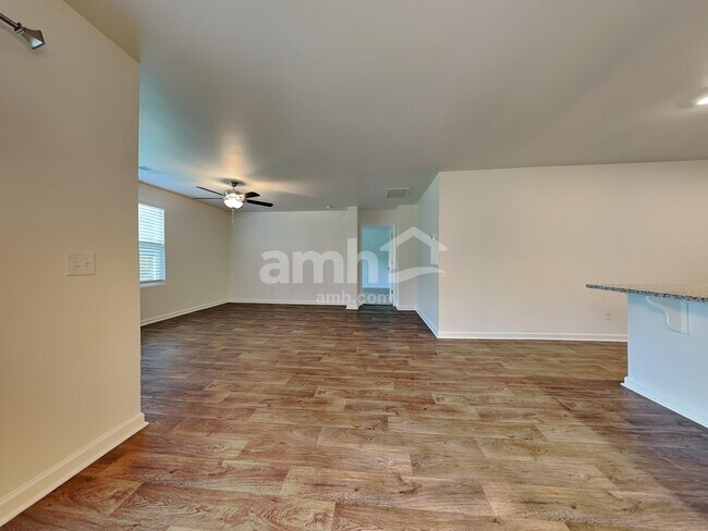 Building Photo - 118 Tobago Cir