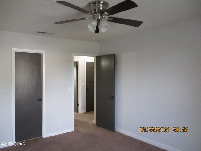 Building Photo - 1218 Stephen Dr