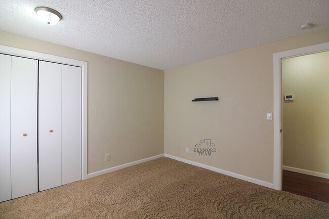 Building Photo - 3006 W 47th Ave