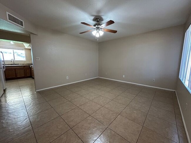 Building Photo - 301 W Olive Ave