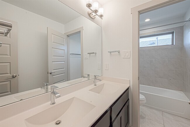 Building Photo - 29234 Grand Gorge Dr