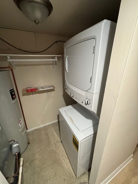 Building Photo - 241 Washington Pl