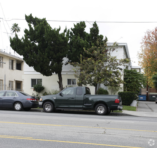 Building Photo - 5636 Laurel Canyon Blvd