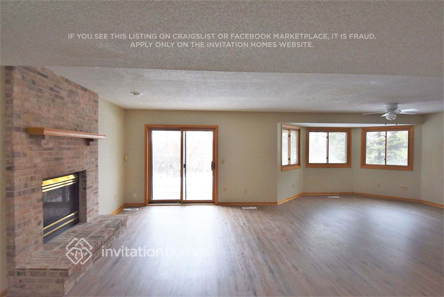 Building Photo - 21020 Floral Bay Dr N