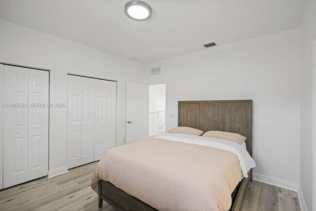 Building Photo - 10016 NW 89th Terrace