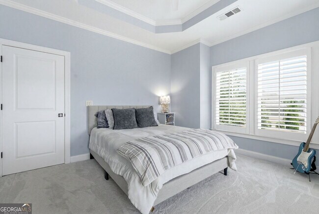 Building Photo - 5451 Autumn Flame Dr NE
