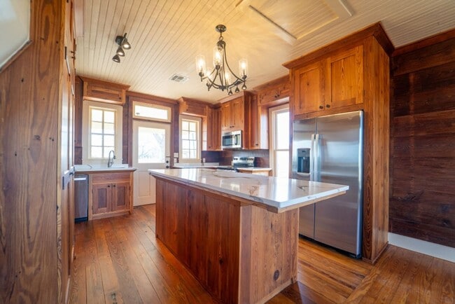 Building Photo - Historic Farmhouse set on 1.2 Acres!