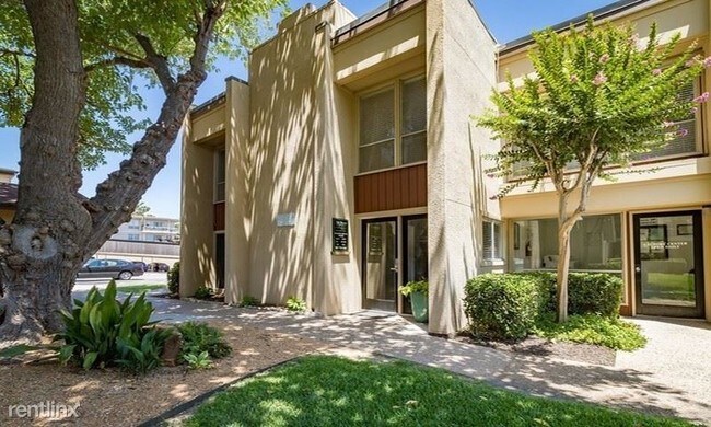 Building Photo - 2020 Taxco Rd