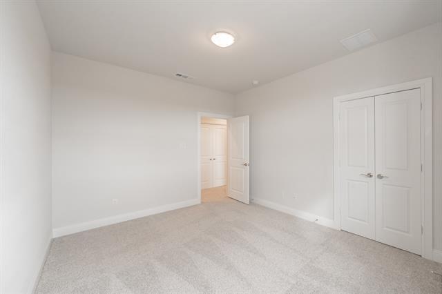 Building Photo - 9613 Thorncrown Ln