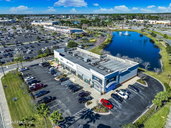 Building Photo - 15825 Stedman Lake Dr