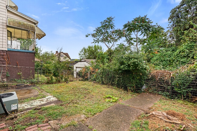 Building Photo - 5034 Ampere St