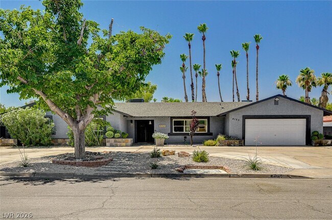 Building Photo - 4153 Woodcrest Rd