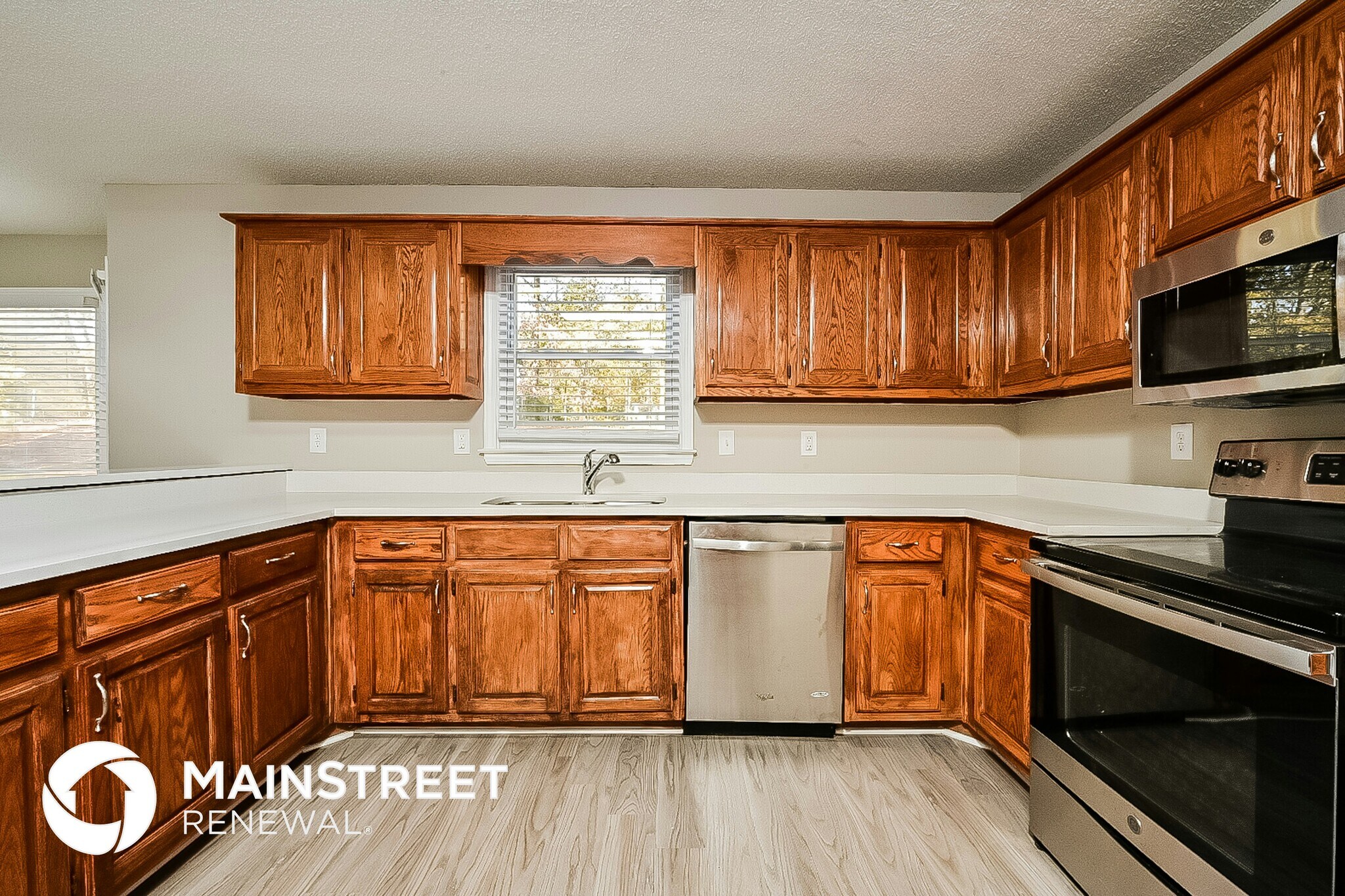 Building Photo - 310 Lakefront Dr