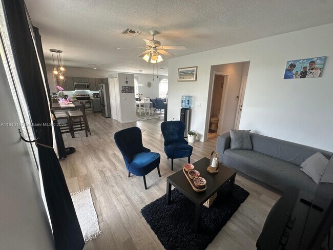 Building Photo - 3697 Miramontes Cir