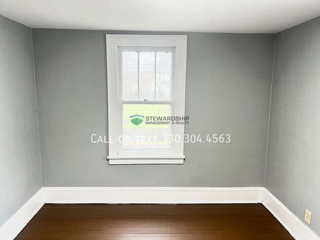 Building Photo - 1012 Brown St