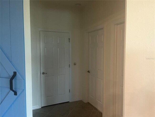 Building Photo - 10054 Crooked Crk Dr
