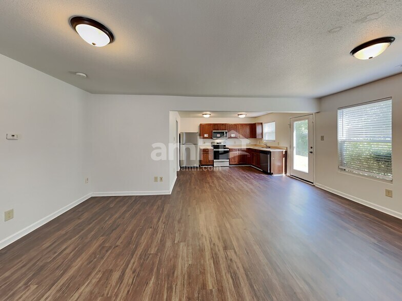 Building Photo - 386 Morning Dew Dr