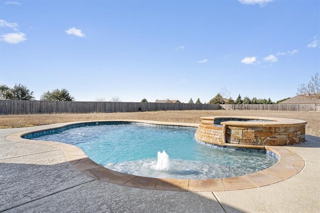 Building Photo - 209 Sarahs Ln