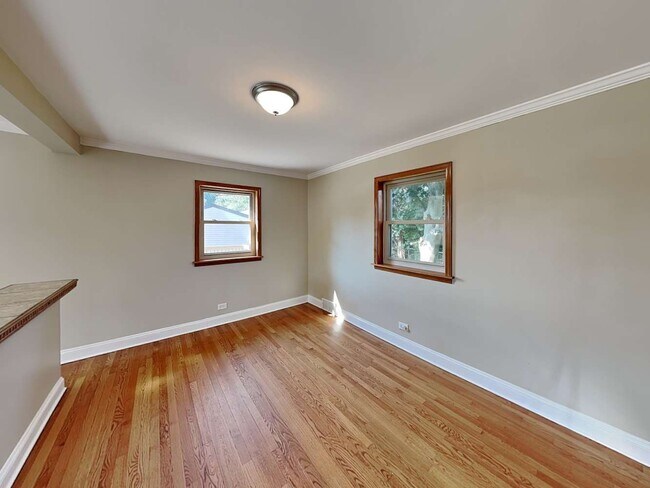 Building Photo - 11145 Boeger Ct