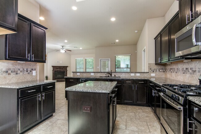 Building Photo - 7479 Durango Creek Dr