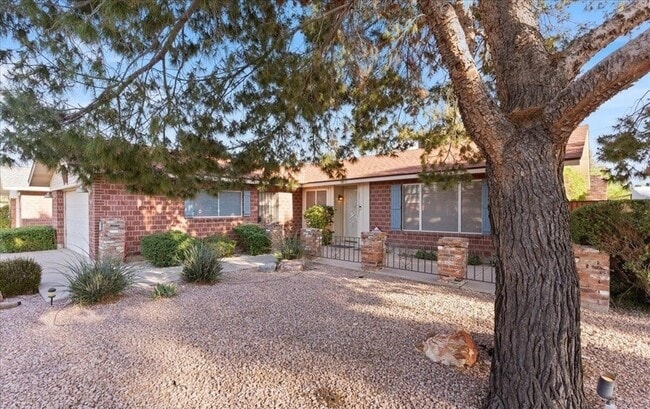 Building Photo - 8401 E Bonita Dr