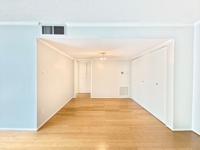 Building Photo - 3614 Montrose Blvd