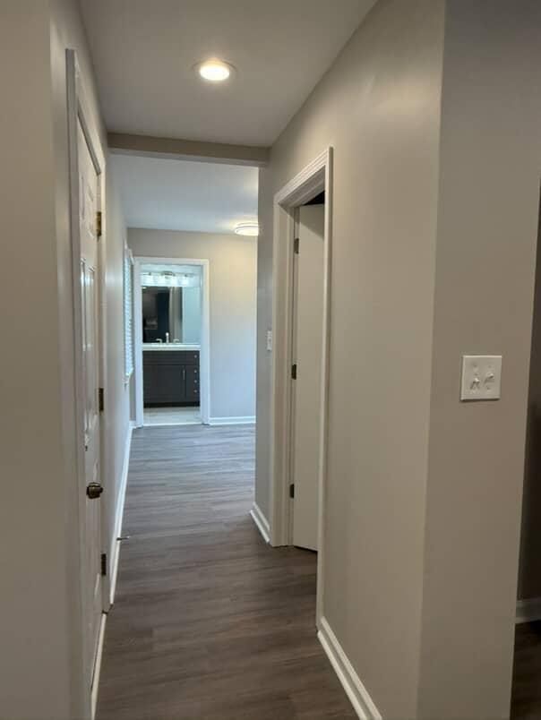 Building Photo - 2120 Glynnwood Dr
