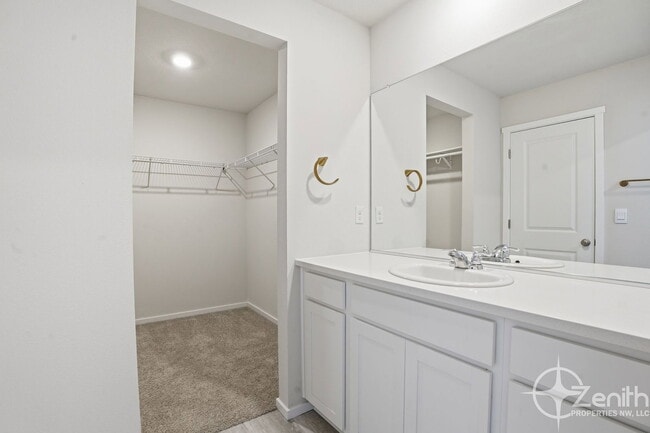 Building Photo - 2030 NW 14th St