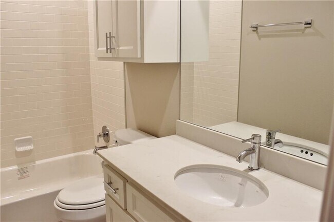 Building Photo - 14605 Debba Dr