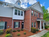 Building Photo - Beautiful 2 Story Condo in the Ballantyne Area of Charlotte!