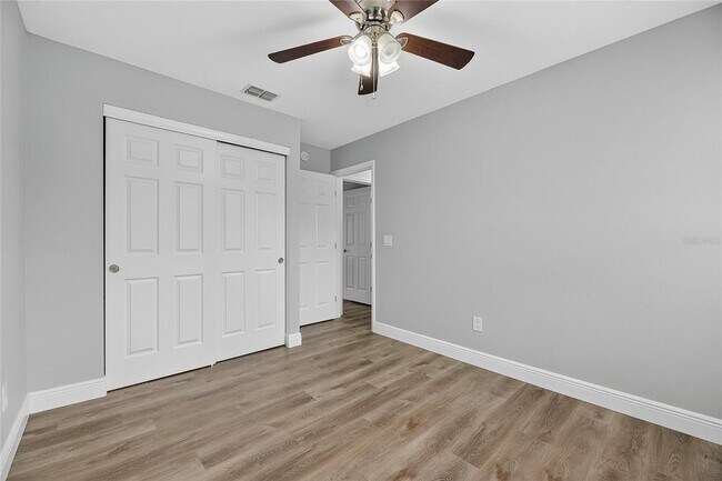 Building Photo - 519 Sweetleaf Dr