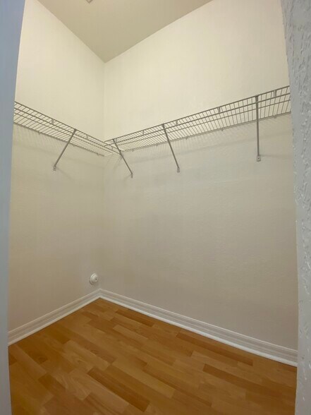Building Photo - 10985 SW 239th Ter