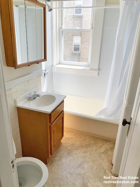 Building Photo - 1191 Boylston St