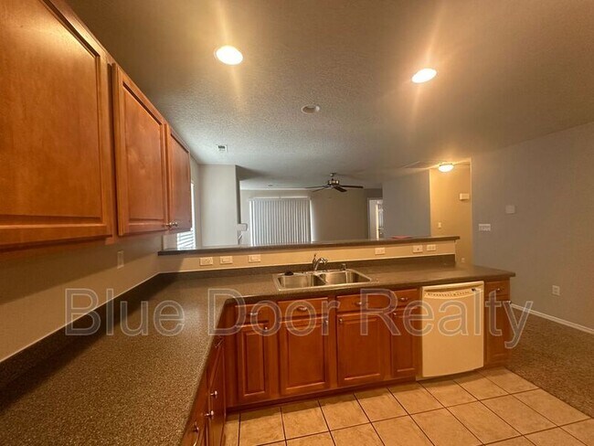 Building Photo - 8023 Sierra Altos Pl NW