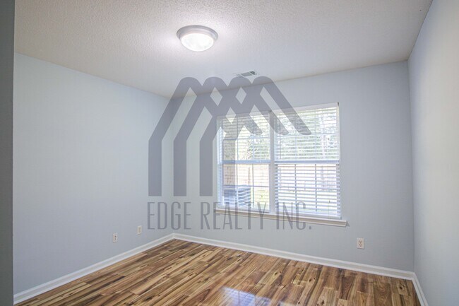 Building Photo - 174 Aquinnah Dr
