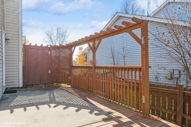Building Photo - 2423 Durango Ln