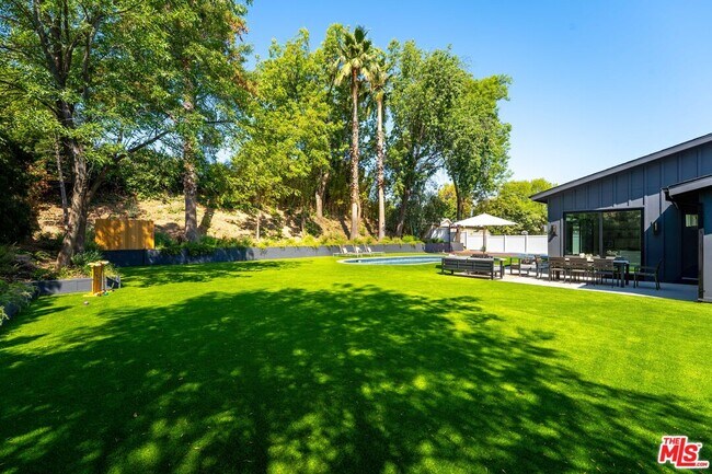 Building Photo - 20215 Lorenzana Dr