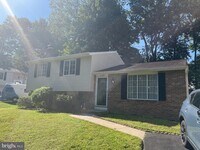 Building Photo - 8465 Yellow Leaf Ct